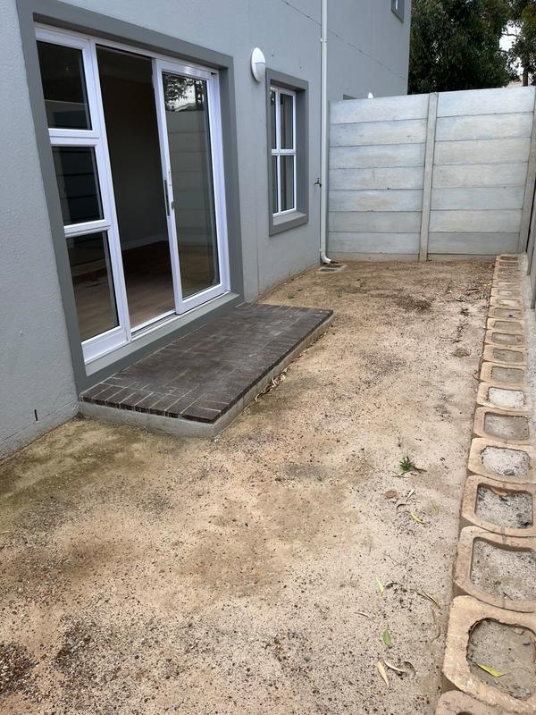 To Let 3 Bedroom Property for Rent in Pinehurst Western Cape